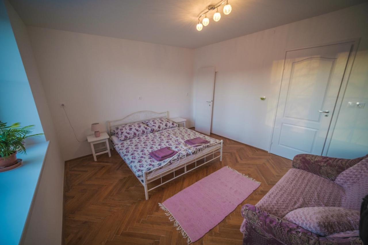Livi Apartment